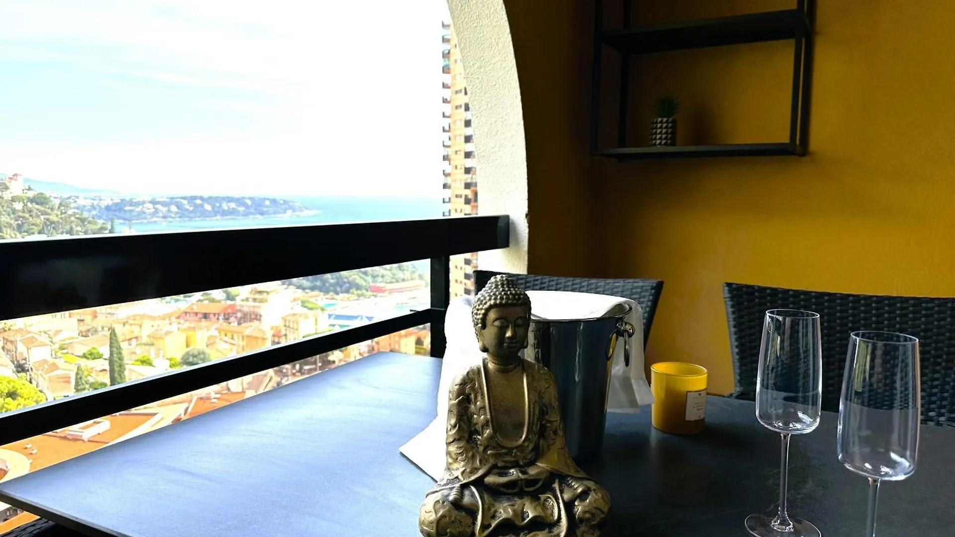 Studio Beausoleilmonaco Terrasse Vue Mer Clim Et Acces Piscine Apartment Beausoleil