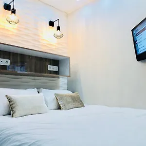 2* Hotel del amor Luxe Monaco